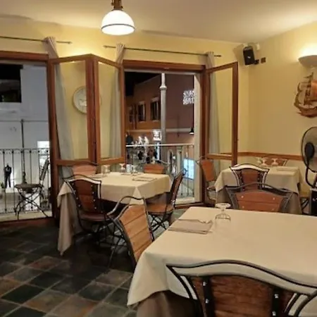Moderno Ed Elegante Con Veranda Panoramica Privata Villa *